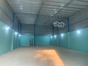 cho thuê kho xưởng 350m2 tân tạo, bình tân. xưởng xây mới 100%. đường xe tải 10 tấn
