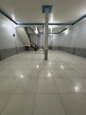 cho thuê nhà kho 8x17, 3 lầu điện 3pha bình tân, hẻm 6m
