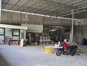 thuê kho 250m2 nhà bè vách tường xây kiên cố làm nhà kho, nhà xưởng