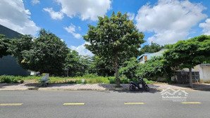 bán gấp lô đất 300m giá 750 triệu gần bệnh viện mỹ phước, bến cát, shr, thích hợp để đầu tư