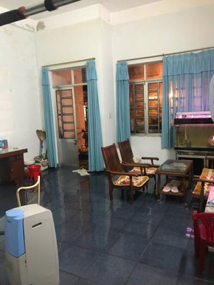 cần bán nhà 2 mê mt huỳnh thúc kháng - nha trang - nha trang - giá 18 tỷ.
