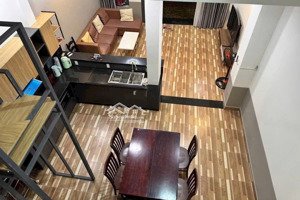 cho thuê nhà 4phòng ngủ full kdc hiệp thành 3 thủ dầu một, bình dương.
thích hợp ở & mở văn phòng
