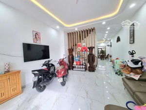 bán nhà view công viên hà quang 1 - phước hải - nha trang(giá tốt)