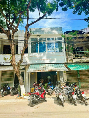 [ nhà 2 tầng huỳnh tịnh của _ sát bệnh viện tâm trí ] ** cách biển trần phú : 1,2km** giá : 7 tỷ