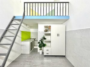 phòng trọ mới xây gác lửng rộng rãi full nội thất đ. nguyễn ảnh thủ hóc môn - cửa sổ thoáng