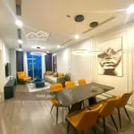 Cần bán căn hộ chung cư tại d2 giảng võ, 90m2, 2pn, view hồ, có sổ, giá 5tỷ/căn 0814332325