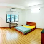 Cho thuê phòng số 5 ngõ 99 trung kính 30m2 đủ đồ thang máy giá 4.8 tr