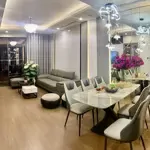 Cần bán gấp chcc 91m2, 2 phòng ngủ- 2 vệ sinhchung cư central garden, quận 1. giá bán 3,6 tỷ, liên hệ: 0949 229 199