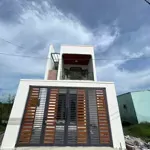 Bán gấp nhà 1 trệt 1 lầu sân xe hơi gần cây xăng bình hòa, tt 500tr nhận nhà ở ngay sổ riêng thổ cư