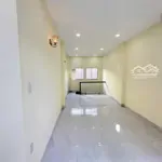 Bán gấp căn nhà cho cô bèm, đường bạch mã, phường 15, quận 10, dt: 35m2 hẻm xe hơi