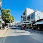 Bán đất tặng nhà cấp 4 mặt tiền đường võ thị sáu , khu vực đông đúc buôn bán kinh doanh. giá đầu tư