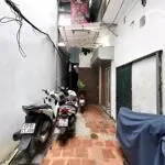 Lò sũ có sân thoáng mát mẻ – 1 tầng + 1 lửng 23m mt3.8 chỉ 3.5 tỷ - ngõ nông thẳng