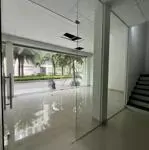 Cho thuê tầng 1 dt 45m2 kđt him lam vạn phúc mt 7m giá 10tr/tháng