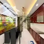 Bán nhà vĩnh hồ thái thịnh 55m*5t*mt 4m giá 11.9 tỷ, ôtô đỗ cửa,tặng toàn bộ nội thất.
