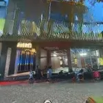Cho thuê lại nhà hàng full đồ mặt phố lê quang đạo