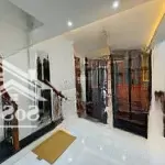 Bán nhà xây mới 32m2* 5t, có thang máy, mặt tiền 5.2m. ngõ taxi đỗ cửa, giá chỉ 7,8tỷ