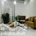 Chính chủ bán nhà .kim hoàng vân canh . dt. 31 m2 * 5 tầng . mt. 4.5 m . ô tô cách 20 m . giá .5.2