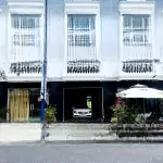 Nhà phố kinh doanh gần ql13 bình dương