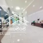 Nhà vườn kinh doanh 300m2 mặt đường cmt8