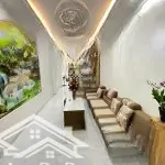 Cần bán nhà dt 42m2 , 5 tầng , 7 ngủ , đồ đầy đủ , cách đường oto 20m , ngọc mạch , xuân phương