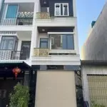 Nhà 1 trệt 1 lầu siêu đẹp ngay vòng xoay kim hằng – trung tâm tp tân uyên, bình dương