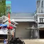 Bán nhà mặt tiền kinh doanh sau lưng chợ bình chánh (0931905982)