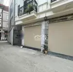 Chủ phát giá thế này khách em đánh nhau mất