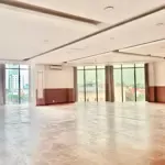 Văn phòng 221 m2 chỉ 50 tr/tháng có thương lượng. lh: 0935 999 438 office danang