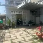 Nhà mặt tiền tân hiệp 4 ,hm , 2tx 300 m2 . giá chỉ 11 tỷ (tl)