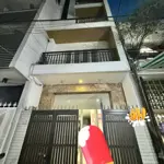 Nhà cho thuê nguyên căn q5, 1 trệt 2 lầu 6 phòng ngủ 7wc ở ngay , 25 triệu/tháng.lh: 0907778411