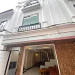 _dt 50m2 ngõ thông tư tung,sân trước nhà cực thoáng,nhà cách uy ban đông la 1km