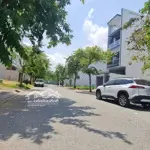 Gần mặt tiền đường kdc bình hưng - gần bx. q. 8, đường 12m vỉa hè 2 bên - 100m2 - chỉ nhỉnh 8 tỷ