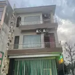 Bán nhà 3 tầng hiện đang kinh doanh nhà nghỉ.