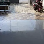 Nhà nguyêncăn giá rẻ rộng thoáng mát 2 phòng ngủ, đường ô tô, sân ô tô, nước máy và cống thoát.