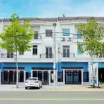 Shophouse trung tâm bình phước đối diện kcn 200ha giá bán 3,5 tỷ - thuê 25 triệu/tháng, công chứng ngay