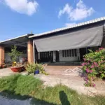 Nhà đẹp giá rẻ, 6,5m mặt tiền nhựa, gần kcn. 1,35 tỷ
