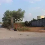 Bán 2 triệu/m2 đất tổng 3 hecta mặt tiền đường dt 746, gần công ty xi măng fico bình dương