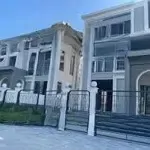 300 triệu/m2 - mặt đường nguyễn văn huyên kéo dài. diện tích 250m2