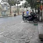 Bán đất ngõ 2 ô tô tránh văn chương 2, quận đống đa 418m2, mặt tiền 12m, giá 80 tỷ. lh 0942226104.