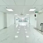 Chính chủ vp 80m2 hoà hưng quận 10 - 18tr - ban công đẹp mới
