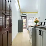 Cho thuê căn hộ full nội thất máy giặt riêng ngay hoàng hoa thám