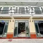 Nhà lầu xây mới 3 phòng ngủ, hẻm 65 đường lê hồng phong