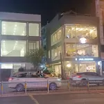 Bán Nhà Mặt Tiền Nguyễn Văn Trỗi, Phú Nhuận, 6.8X17M, 3 Tầng, Giá Bán 50 Tỷ, Góc 2 Mặt Tiền