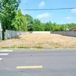 Cần tiền bán 250m2 đất thổ cư shr nằm ngay chợ, trường học. giá 240tr