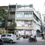 Bán nhà 2 mặt tiền đinh bộ lĩnh 6x8m 3 lầu st vị trí đẹp 4pn 4wc đang cho thuê 25tr 4 năm 8,5 tỷ