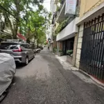 Bán đất tặng nhà 4 tầng giảng võ, 131m2, mặt tiền 11m, ngõ 6m, ô tô tránh, dừng đỗ