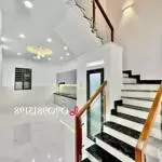 Nhà mới quận 5 - shr & giá tốt chốt nhanh!