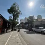 Cần bán khuôn đất lớn góc 2 mt xuân thủy ~ 2.200m2 được xây cao 10 tầng, giá cực tốt chỉ 6xx tỷ.
