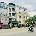Kẹt quá kẹt bán khách sạn mặt tiền hải thượng phường 5 đà lạt kinh doanh tốt.