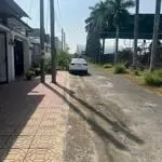 Bán nền thổ cư ngay hồ bơi khu hoàng hảo